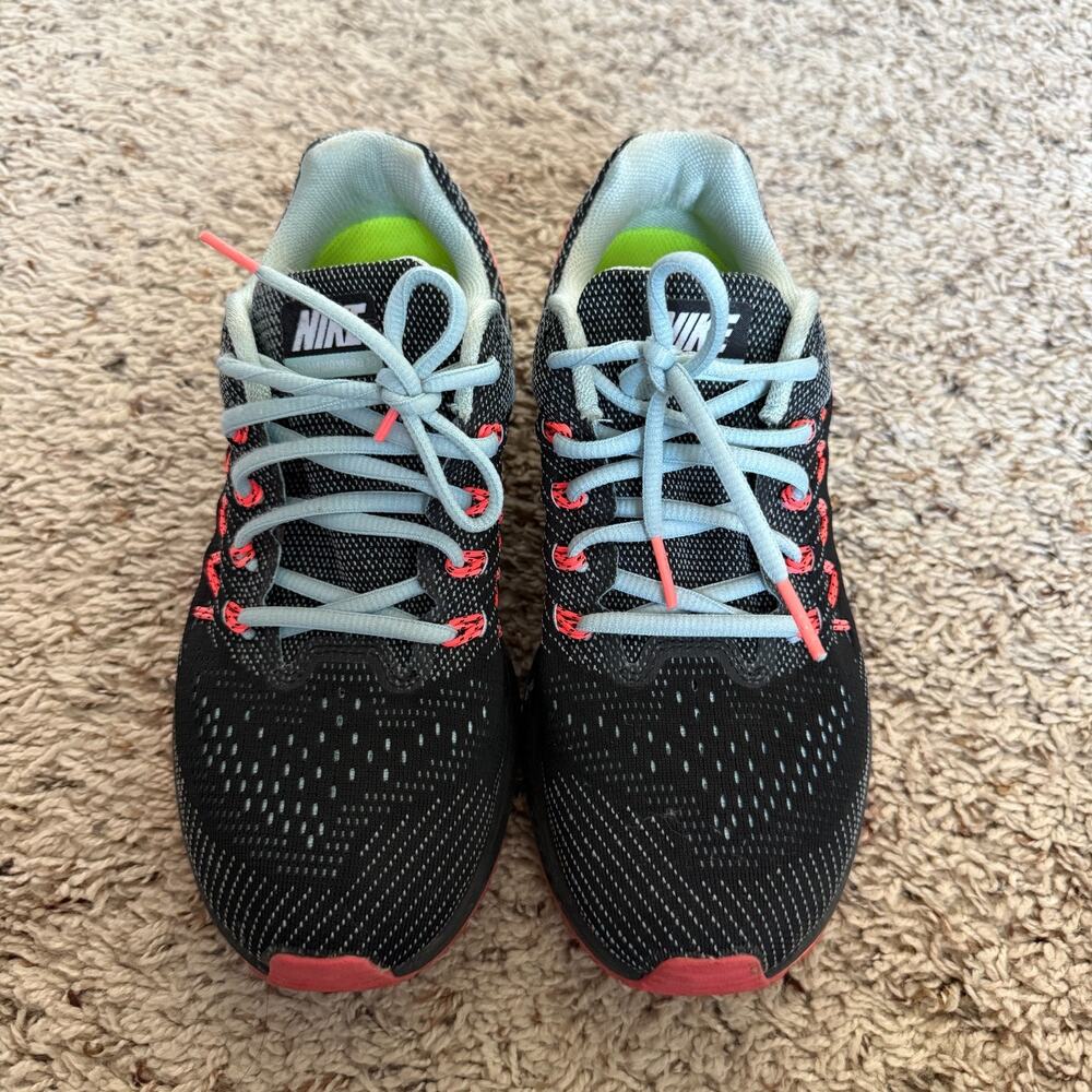 Nike Air Zoom Vomero Womens Running Shoes Size 7.5 Black Pink Blue Workout Gym